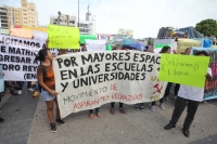 Martes 25 de agosto del 2015. Tuxtla Gutiérrez. Normalistas de Chiapas realizan una de las protestas de este medio día en la plaza central de la capital de este estado de sureste de México