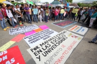 Martes 25 de agosto del 2015. Tuxtla Gutiérrez. Normalistas de Chiapas realizan una de las protestas de este medio día en la plaza central de la capital de este estado de sureste de México