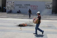 Martes 26 de mayo del 2015. Tuxtla Gutiérrez. Estudiantes normalistas de Chiapas realizan protestas este medio día en la plaza central de esta ciudad.