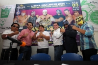 Miércoles 10 de julio del 2013. Tuxtla Gutiérrez. Los luchadores de la empresa Nueva Era anuncian en conferencia de prensa la próxima función de Lucha Libre en Chiapas.