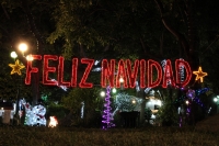 Sábado 16 de diciembre del 2017. Tuxtla Gutiérrez. El Parque de la Marimba se viste de luces y colores durante esta época decembrina