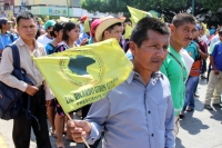 Jueves 2 de marzo del 2017. Tuxtla Gutiérrez. Organizaciones campesinas vuelven a cerrar el paso en la Avenida Central exigiendo proyectos productivos para el campo chiapaneco.