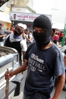 Jueves 2 de octubre del 2014. Tuxtla Gutiérrez. Organizaciones sociales, campesinas y del transporte de la zona Fronteriza y Altos llegan a la plaza central para iniciar un platón indefinido en contra de las políticas estructurales estatales y federales.