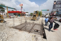 Lunes 16 de junio del 2014. Tuxtla Gutiérrez. Habitantes de las cercanías de la 13 oriente y Avenida Central hablan sobre las afectaciones sufridas durante 7 meses que las obras de reconstrucción fueran iniciadas con lo que comercios y casas habitación pe