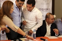Viernes 26 de agosto del 2016. Tuxtla Gutiérrez. Conferencia de prensa de la propuesta #ChiapasSinFuero que presenta el partido Movimiento Ciudadano y que Paco Rojas suscribe esta mañana