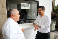 Martes 25 de agosto del 2015. Tuxtla Gutiérrez. Paco Rojas Toledo y representantes de la Barra de Abogados de Chiapas presentan en el Congreso Local la documentación y firmas de ciudadanos que acompañan la denuncia de fraude electoral del proceso de elecc