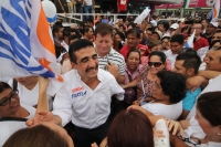 Lunes 20 de julio del 2015. Tuxtla Gutiérrez. Paco Rojas Toledo, candidato del PAN al ayuntamiento de Tuxtla Gutiérrez, durante el mitin de esta tarde habla sobre el desarrollo del proceso electoral y la defensa del voto en la capital del estado de Chiapa