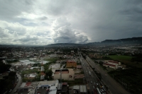 Foto/Juan Carlos Calderón. Tuxtla Gutiérrez. Aspectos de la capital de Chiapas durante esta tarde lluviosa.