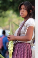 Domingo 25 de Marzo del 2018. Tuxtla Gutiérrez. Indí­genas tsentales bajan desde sus comunidades a las ciudades del estado de Chiapas donde elaboran las delicadas ofrendas de ramos