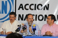 Viernes 18 de marzo. Gustavo Enrique Madero Muñoz, dirigente del PAN durante su gira de trabajo en el estado de Chiapas, habla sobre las posibles alianzas que este partido podría realizar en el camino a la sucesión presidencial en el 2012.