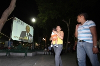 Domingo 6 de mayo del 2012. Pantallas de video son instaladas por el PAN en el parque de la juventud y del PRD en el parque de la Marimba para que sea observado el debate entre los candidatos presidenciables esta noche.
