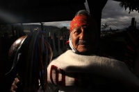 Miércoles 15 de enero del 2014. Chiapa de Corzo. Esta mañana da inicio al tradicional recorrido de Los Parachicos donde estos personajes vestidos con sarapes y mascaras de madera bailan y gritan vivas a los Patronos de esta comunidad de la Ribera del Rio 