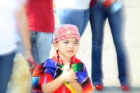 Viernes 29 de abril. Un pequeño festeja el día del niño vestido con el traje trdicional de Chiapa de Corzo interpretando a un pequeño parachico.