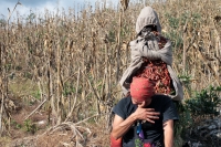 Martes 19 de diciembre del 2017. Zinacatan, Chiapas. Los Floreros continúan con el recorrido de recolección de la Flor de Niluyarilo en las comunidades de la región de Los Altos de Chiapas continuando con el regreso hacia Chiapa de Corzo y Villa de íc