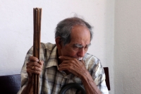 Viernes 6 de enero del 2016. Tuxtla Gutiérrez. La elaboración de los tamales de hoja de maíz, se elabora por las mujeres de la comunidad zoque mientras se lleva a cabo la Danza de los Pastores según la costumbre de la tradición zoque durante las celebraci