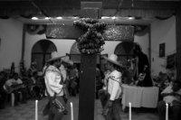 Jueves 22 de diciembre del 2016. Tuxtla Gutiérrez. La danza de los pastores zoques. La comunidad de Zoque realiza el elegante Baile de Pastores, danza que consta de complicados pasos acompañados por los músicos tradicionales en tres grupos de una docena d