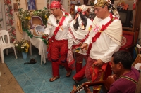 Jueves 24 de diciembre del 2015. Tuxtla Gutiérrez. La Danza de los Pastores. Los danzantes de la etnia Zoque de la depresión central del estado de Chiapas realizan la “levantada” de los nacimientos en las diferentes casas de los priostes y mayordomos de e