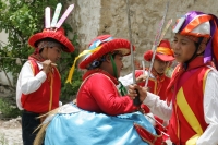 Lunes 11 de julio. Jóvenes copainaltecos realizan la presentación de las danzas tradicionales de la comunidad durante el evento de Patrimonito 2011 organizado por el Comité Raíces de mi Pueblo y el comité del Servicio Voluntario Internacional de la Unesco