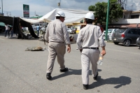 Lunes 30 de septiembre del 2013. Tuxtla Gutiérrez. La toma de las instalaciones de Pemex por el magisterio democrático será de manera indefinida por lo que peligra el abasto del combustible en las gasolineras locales. Lunes 30 de septiembre del 2013. Tuxtla Gutiérrez. La toma de las instalaciones de Pemex por el magisterio democrático será de manera indefinida por lo que peligra el abasto del combustible en las gasolineras locales.