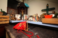 Miércoles 15 de febrero del 2017. El penacho de la danza de la pluma de guacamaya. La elaboración del atuendo de los danzantes de la danza de la pluma de guacamaya o carnaval es elaborado siguiendo la ritualidad que es conservada y transmitida a las nueva