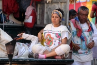 9 de diciembre del 2013. Tuxtla Gutiérrez. Peregrinos de los diferentes parajes y comunidades de San Juan Chamula recorren las iglesias y ermitas de la Virgen de Guadalupe ubicadas en el sureste de México, esto a pesar de los más de 34 grados que se regis
