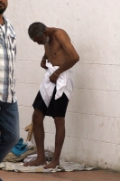Viernes 3 de abril del 2015. Chiapa de Corzo. El conocido personaje aparece descansando en la Iglesia de Santo Domingo, después de abandonar las calles de Tuxtla.