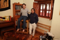 Jueves 4 de agosto del 2016. San Cristóbal de las Casas. El joven Cesar Artemio del Valle interpreta bellas composiciones musicales a pesar de que hace 12 años perdiera los brazos en un accidente donde resultar electrocutado. Su formación musical es graci