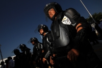 Viernes 6 de diciembre del 2013. Tuxtla Gutiérrez. Autoridades municipales y estatales entregan de manera simbólica nuevo equipamiento a los elementos de la policía  de seguridad y transito del ayuntamiento local.