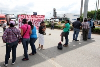 Lunes 11 de noviembre del 2013. Tuxtla Gutiérrez. Esta mañana el movimiento magisterial bloquea las entradas a la capital de Chiapas.