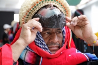 Lunes 18 de enero del 2016. Chiapa de Corzo. Chiapanecas y Parachicos recorren las calles de la colonial ciudad de la ribera del rio Grijalva durante las celebraciones patronales en la fiesta Grande de Chiapas.