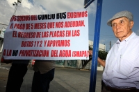 Lunes 29 de julio del 2013. Tuxtla Gutiérrez. Tres ex presidentes municipales Tuxtlecos marchan esta tarde para protestar en contra de la privatización del SMAPA.