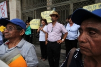 Lunes 29 de julio del 2013. Tuxtla Gutiérrez. Tres ex presidentes municipales Tuxtlecos marchan esta tarde para protestar en contra de la privatización del SMAPA.