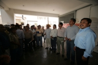 Priistas indígenas de la zona altos de Chiapas, toman las instalaciones de este partido político a unas horas de que se cierre el registro de candidatos de las elecciones municipales.