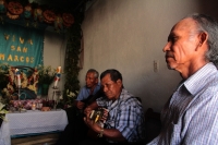 Miércoles 25 de abril del 2018. Tuxtla Gutiérrez. Dentro de los rituales dentro de los Usos y Costumbres de la Comunidad Zoque la ceremonia de La Pasada de Flor representa la obligación del servicio hacia las tradiciones en el tiempo que sea nombrado e