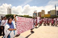 Lunes 13 de agosto del 2012. Tuxtla Gutiérrez, Chiapas. Habitantes de San Juan Cancuc exigen a las autoridades estatales el cumplimiento de los programas sociales en el campo chiapaneco.