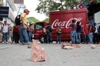 Lunes 7 de octubre del 2020. Tuxtla Gutiérrez. Destrozos y vehículos incendiados durante las manifestaciones por plaza y matriculas matricula en escuelas normales de Chiapas
