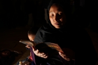 Martes 9 de julio del 2013. San Cristóbal de las Casas. Familias de indígenas tsotsiles Chamulas asentadas en la comunidad Molino de los Arcos celebran el inicio del ayuno durante el Ramadán.
