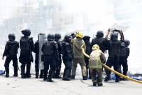 Miércoles 25 de mayo del 2016. Tuxtla Gutiérrez. Enfrentamiento entre el movimiento magisterial y elementos policiacos dura varias horas a lo largo de las avenidas principales de la capital del estado de Chiapas.