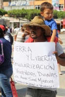 Martes 27 de octubre del 2015. Tuxtla Gutiérrez. Colonos exigen a las autoridades estatales las regularización de predios en esta ciudad.