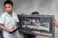 Miércoles 27 de junio del 2012. Pueblo Nuevo Solistahuacan, Chiapas.Habitantes de comunidad Rincón Chamula protagonizaron la víspera de este día un enfrentamiento dejando como saldo 6 casa 7 8 vehículos incendiados; provocados por un accidente entre una c