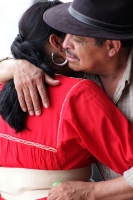 Lunes 29 de diciembre del 2014. Baila conmigo esta rumba candente, que la Gran Chiapa invita a cabalgar ,al ritmo del grueso hormiguillo, que tus dulces caderas incitan, a la andante melodía suave, morena, caliente de sol y agua brava que tus labios canta