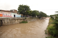 Jueves 9 de agosto del 2012. Tuxtla Gutiérrez, Chiapas. El sistema de Monitoreo de la ciudad, informó que el rio Sabinal alcanzó el 30% de su capacidad pluvial durante la tarde de este jueves. Jueves 9 de agosto del 2012. Tuxtla Gutiérrez, Chiapas. El sistema de Monitoreo de la ciudad, informó que el rio Sabinal alcanzó el 30% de su capacidad pluvial durante la tarde de este jueves.