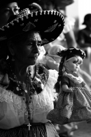 Miércoles 1 de febrero del 2017. San Fernando, Chiapas. La danza de Las Candelarias. Las mujeres y jóvenes de la comunidad visten el traje tradicional Zoque acompañado de un sombrero charro para bailar en las fiestas patronales de la virgen de la Candelar