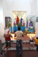 Quitan figuras de la Santa Muerte en la parroquia de San Pascualito.