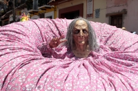 Viernes 30 de agosto del 2019. San Cristóbal de las Casas. Qué Panzudos. Los personajes que satirizan y rÃen durante las procesiones patronales en las calles de San Cristóbal de las Casas durante las celebraciones patronales del Barrio de San Ramón. Viernes 30 de agosto del 2019. San Cristóbal de las Casas. Qué Panzudos. Los personajes que satirizan y rÃen durante las procesiones patronales en las calles de San Cristóbal de las Casas durante las celebraciones patronales del Barrio de San Ramón.
