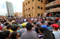 Lunes 4 de noviembre del 2013. Tuxtla Gutiérrez. Aspectos del edificio de la Sección 40 y de la conferencia de prensa los voceros de los diferentes grupos participantes del movimiento magisterial.
