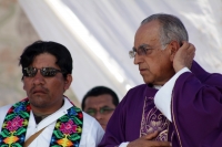 Jueves 26 de marzo del 2015. Tuxtla Gutiérrez. El Sacerdote Marcelo Pérez, párroco de Simojovel, al término de la peregrinación de 4 días por la paz que realiza el pueblo creyente y organizaciones sociales hacia la capital de de Chiapas