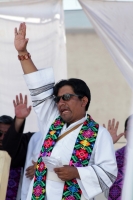 Jueves 26 de marzo del 2015. Tuxtla Gutiérrez. El Sacerdote Marcelo Pérez, párroco de Simojovel, al término de la peregrinación de 4 días por la paz que realiza el pueblo creyente y organizaciones sociales hacia la capital de de Chiapas