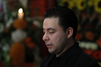 Octubre del 2013. La Santa Muerte Coleta. Los creyentes en el culto de la Santa Muerte se reúnen por un año más en un salón de fiestas del sur de la ciudad coleta para conmemorar la petición de dar a conocer públicamente el credo que desde hace varios año