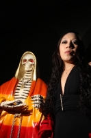 Octubre del 2013. La Santa Muerte Coleta. Los creyentes en el culto de la Santa Muerte se reúnen por un año más en un salón de fiestas del sur de la ciudad coleta para conmemorar la petición de dar a conocer públicamente el credo que desde hace varios año
